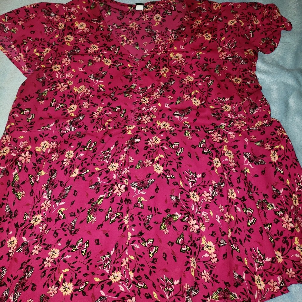 Torrid butterfly top size 3